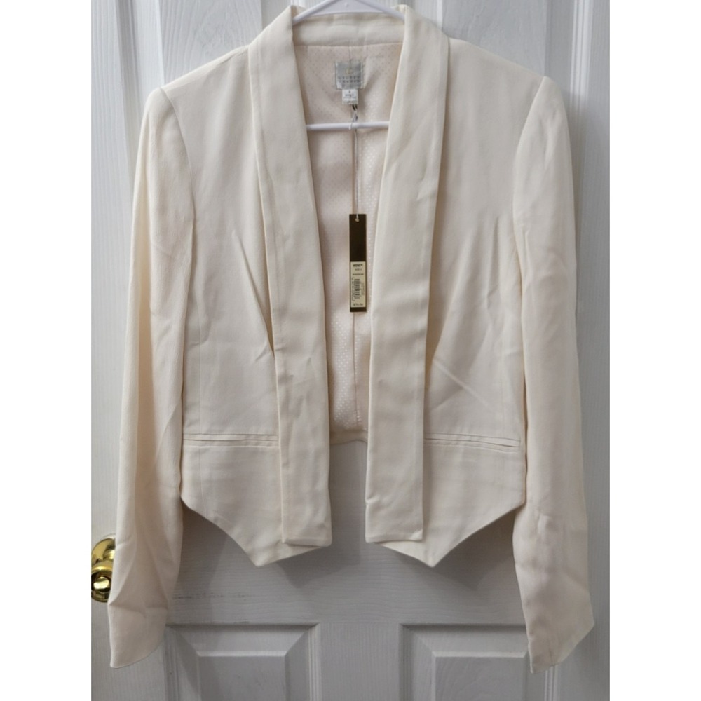 Lauren Conrad Blazer Size 4 Double Welt Pocket Whisper White (Ivory) Cropped NWT